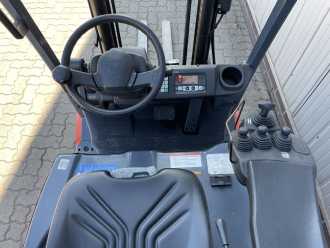 Gabelstapler gebraucht TOYOTA 8FBET15 | AKKU NEU 2026 | Neue Bereifung ELEKTRO DREIRADFRONTSTAPLER (13044707)
